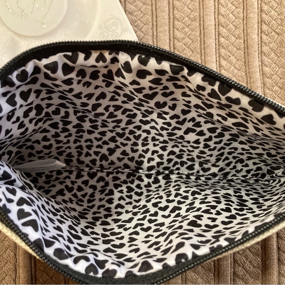 Brighton “Love” Canvas Pouch from 2022 NWOT - Picture 3 of 7